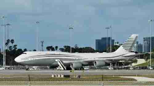 بولتون يقدم نصيحة لقطر بعد ورطتها بتقديم طائرة لترامب