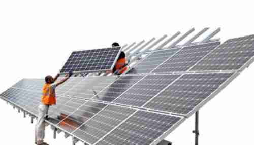 شمس الإمارات تضيء العالم.. طاقة مستدامة عابرة للقارات في 2025
